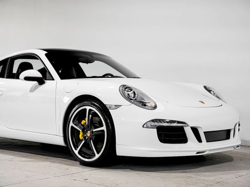 Used 2014 Porsche 911 Carrera image 40