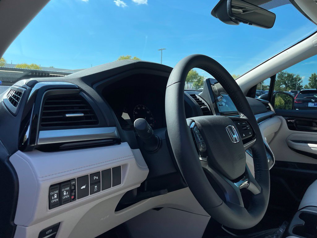 New 2027 Honda Odyssey Touring image 27