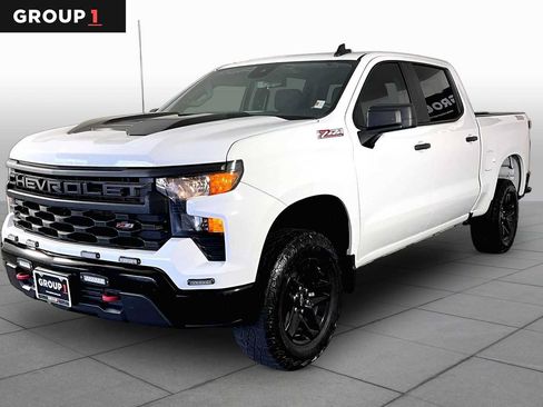 Used 2025 Chevrolet Silverado 1500 Custom Trail Boss AWD/4WD image 1