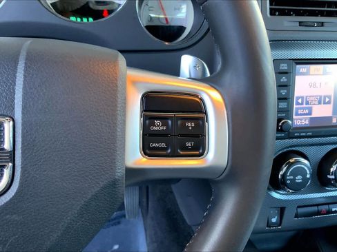 Used 2014 Dodge Challenger R/T image 25