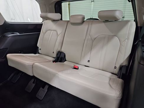 Used 2019 Ford Expedition Platinum image 41