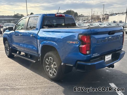 Used 2023 Chevrolet Colorado LT w/ LT Convenience Package III image 6