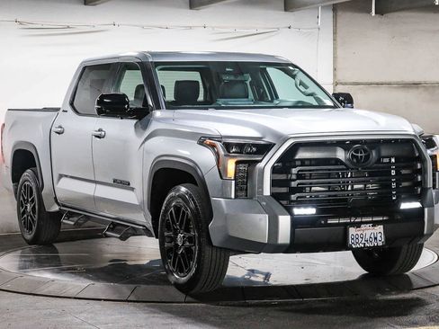 Used 2024 Toyota Tundra Limited AWD/4WD image 3