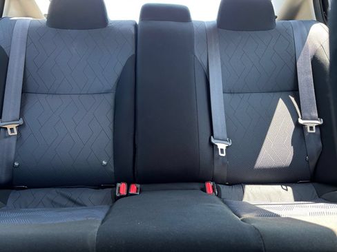 Used 2025 Nissan Versa SV FWD image 31