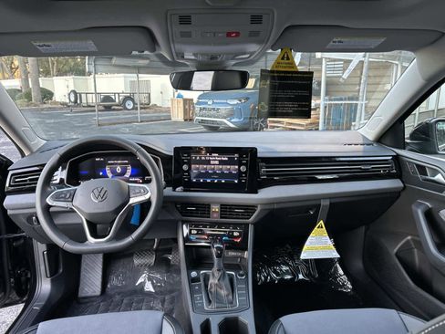 New 2026 Volkswagen Jetta SE image 13