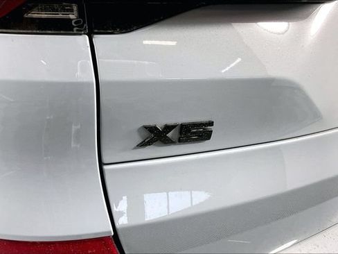 Used 2024 BMW X5 M60i AWD/4WD image 22