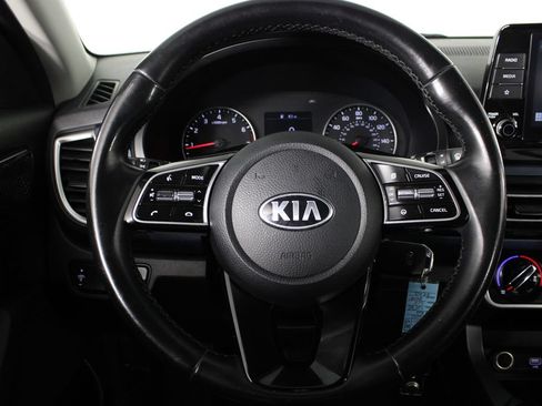 Used 2021 Kia Seltos S AWD/4WD image 9