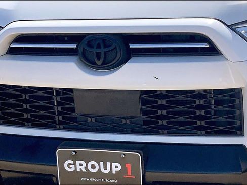 Used 2021 Toyota 4Runner Venture AWD/4WD image 30