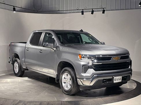 Used 2026 Chevrolet Silverado 1500 LT image 39