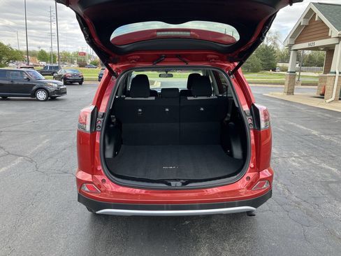 Used 2016 Toyota RAV4 XLE AWD/4WD image 22