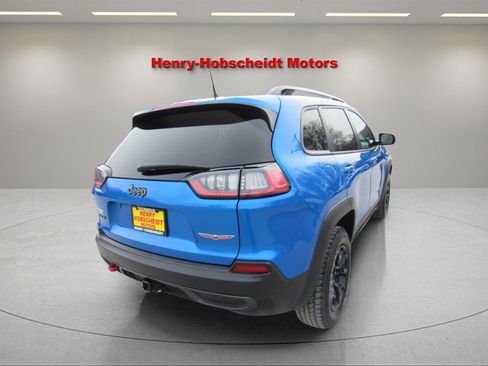 Used 2022 Jeep Cherokee Trailhawk w/ Premium Leather Package image 12