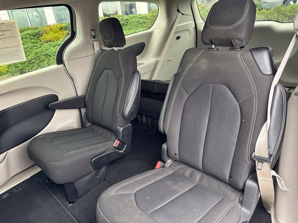 Used 2024 Chrysler Voyager LX FWD image 22