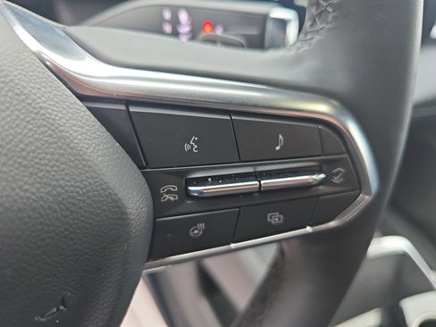 Used 2026 Chevrolet Equinox LT image 24