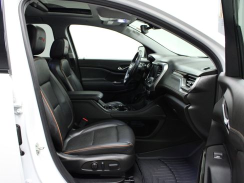 Used 2023 GMC Acadia AT4 w/ Preferred Package image 15