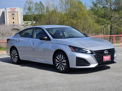 Used 2024 Nissan Altima 2.5 SV