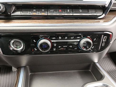 Used 2023 Chevrolet Silverado 1500 RST image 25