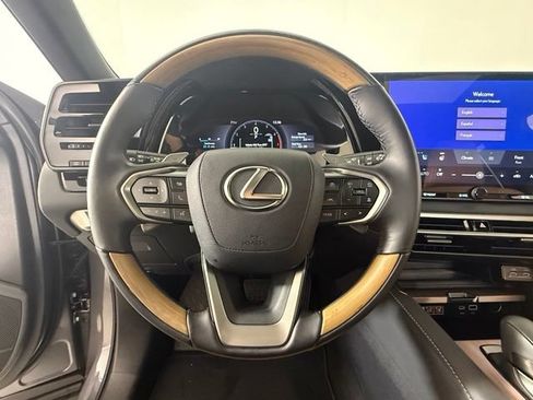 Certified 2025 Lexus RX 350 Premium w/ Accessory Package (Z1) FWD image 34