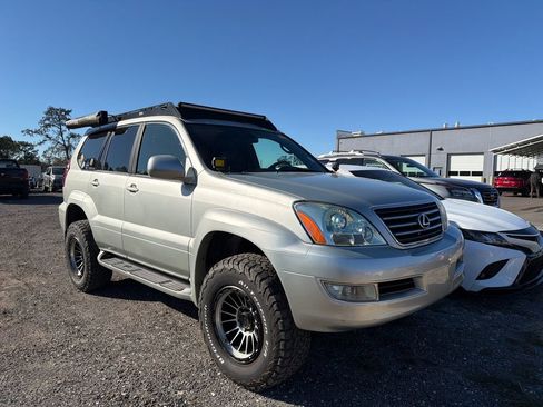 Used 2004 Lexus GX 470 image 3