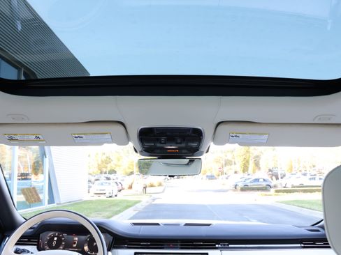 Used 2023 Land Rover Range Rover First Edition image 28