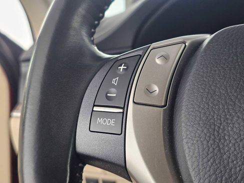 Used 2014 Lexus ES 300h w/ Luxury Package w/Bamboo Trim image 27