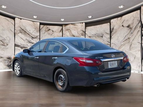 Used 2018 Nissan Altima 2.5 S w/ S Convenience Package FWD image 6