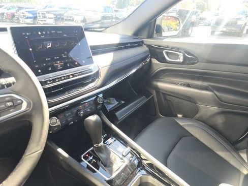New 2026 Jeep Compass Limited image 24