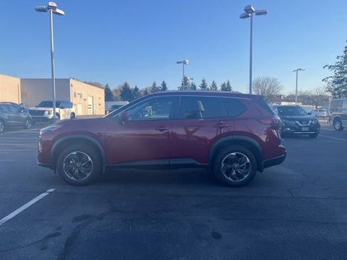 Certified 2024 Nissan Rogue SV w/ SV Premium Package image 4