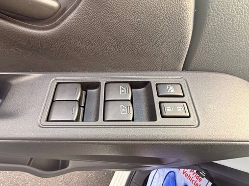 New 2026 Nissan Frontier S image 11