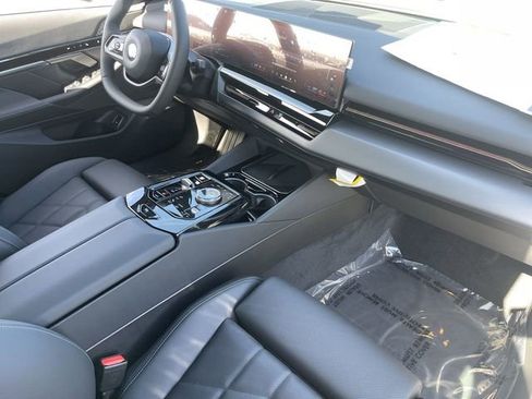 Used 2025 BMW 530i 530i image 12