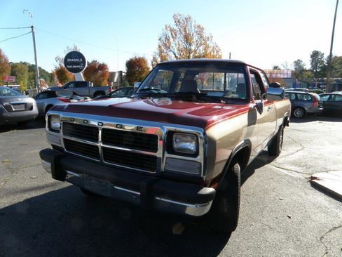 Used 1993 Dodge D/W Truck 150 image 6