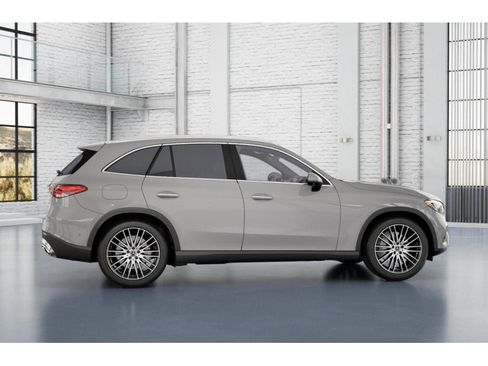 New 2026 Mercedes-Benz GLC 300 4MATIC image 17