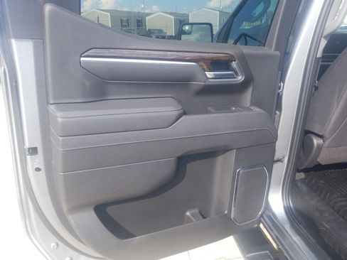Used 2025 GMC Sierra 1500 Elevation RWD image 11