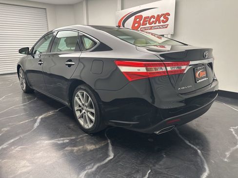 Used 2014 Toyota Avalon XLE Touring FWD image 4