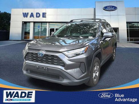 Used 2024 Toyota RAV4 LE AWD/4WD image 1