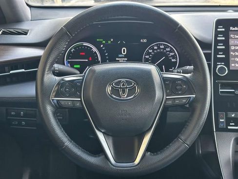 Used 2022 Toyota Avalon XLE image 22