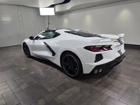 Used 2020 Chevrolet Corvette Stingray Premium Cpe w/ 3LT Preferred Equipment Group image 4