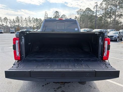 Used 2024 Ford F250 Platinum w/ FX4 Off-Road Package image 18