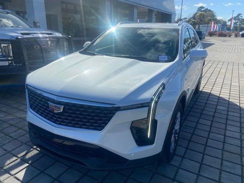 Certified 2025 Cadillac XT4 Premium Luxury image 26