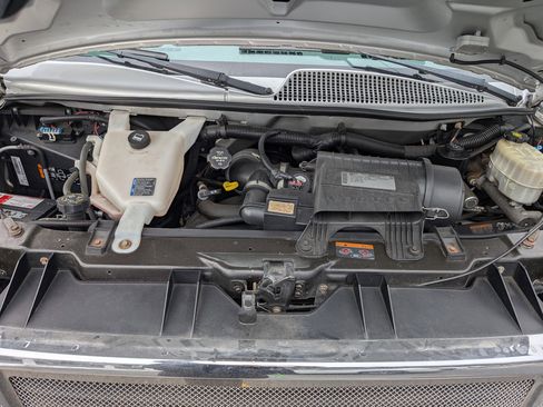 Used 2014 GMC Savana 1500 SLT image 32