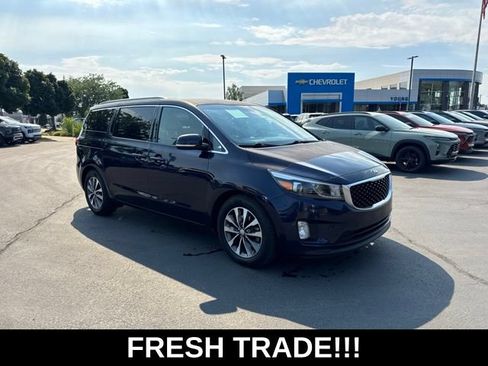 Used 2018 Kia Sedona SX FWD image 1