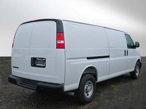 Used 2025 Chevrolet Express 2500 Extended w/ Driver Convenience Package RWD image 3