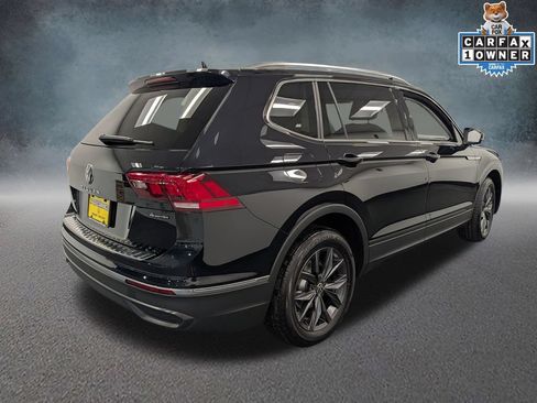 Used 2023 Volkswagen Tiguan SE AWD/4WD image 4