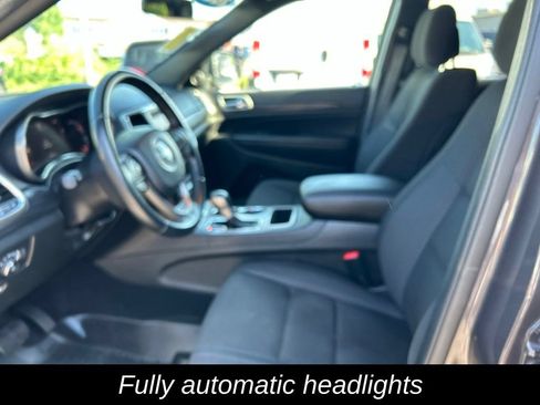 Certified 2021 Jeep Grand Cherokee Laredo AWD/4WD image 17