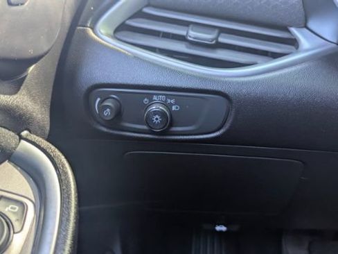 Used 2024 Chevrolet Malibu LT FWD image 27