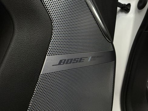 Used 2023 GMC Yukon Denali Ultimate image 11