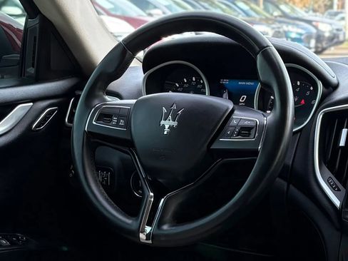 Used 2017 Maserati Ghibli Sedan 4D image 28