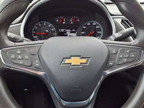 Used 2024 Chevrolet Malibu LT image 17