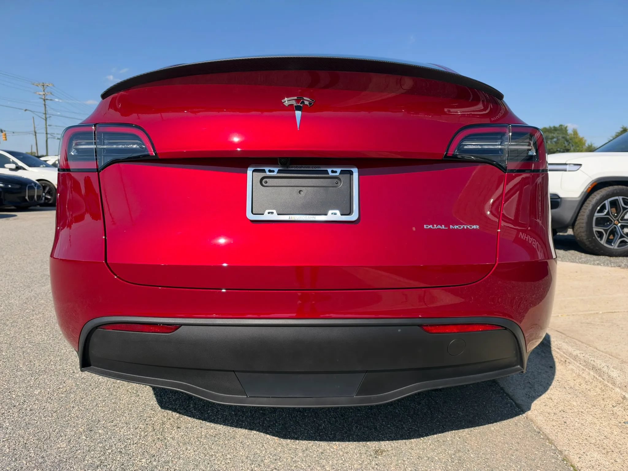 Used 2024 Tesla Model Y Long Range AWD/4WD image 4