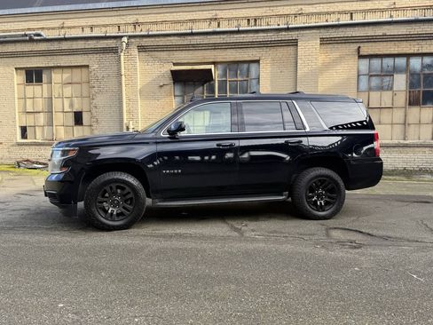 Used 2019 Chevrolet Tahoe LT AWD/4WD image 4