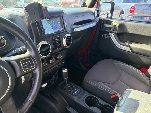 Used 2013 Jeep Wrangler Unlimited Sahara w/ Connectivity Group image 37